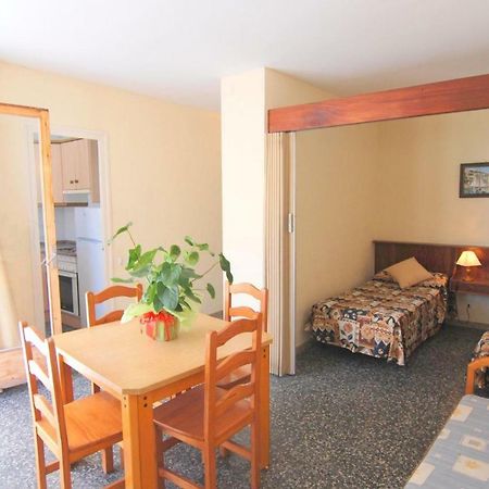 Appartamento Aries Basic Salou Esterno foto
