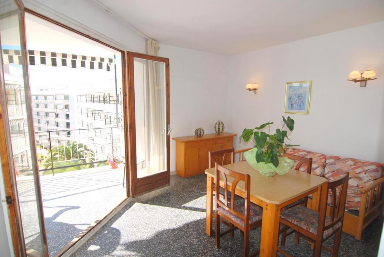 Appartamento Aries Basic Salou Esterno foto