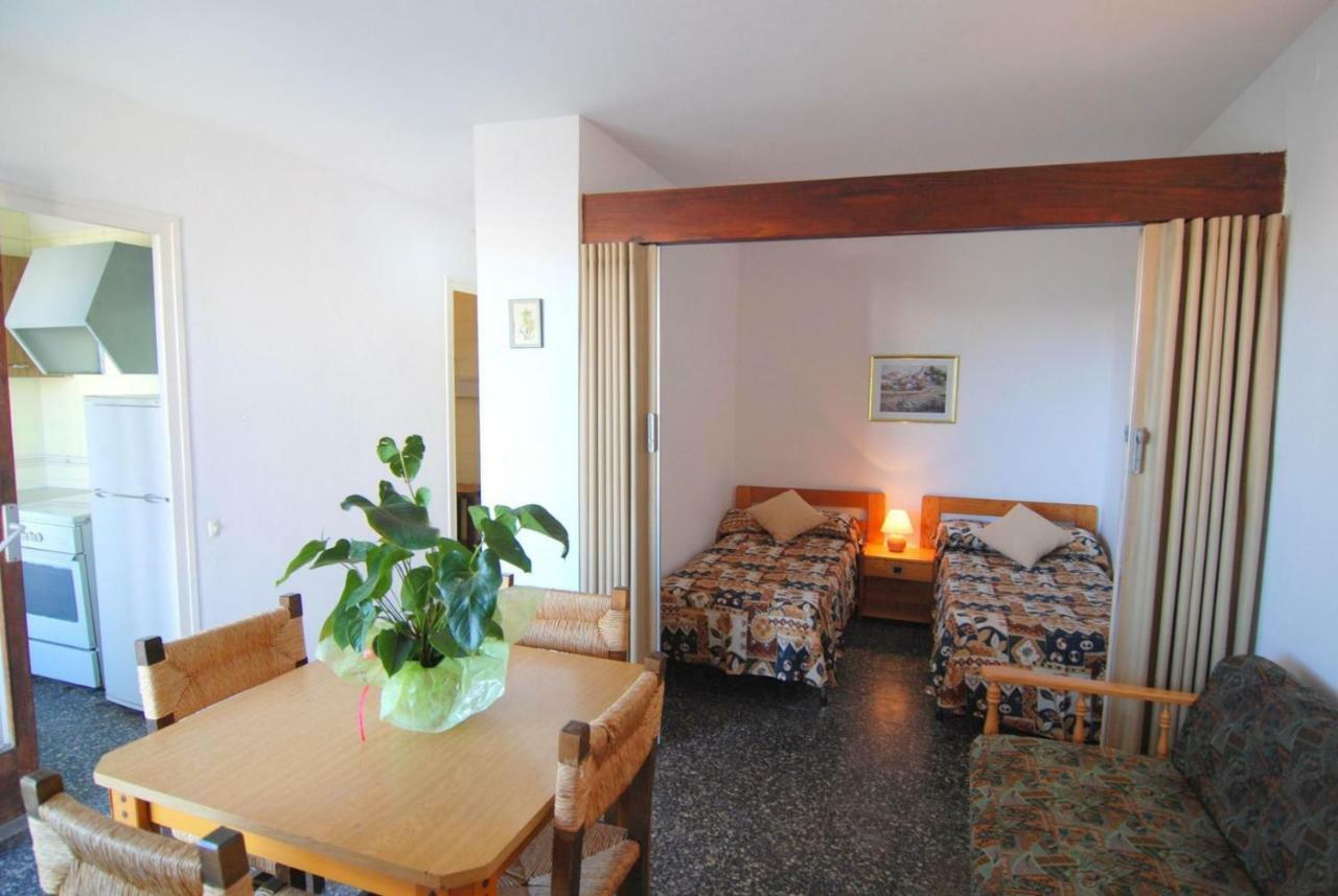 Appartamento Aries Basic Salou Esterno foto