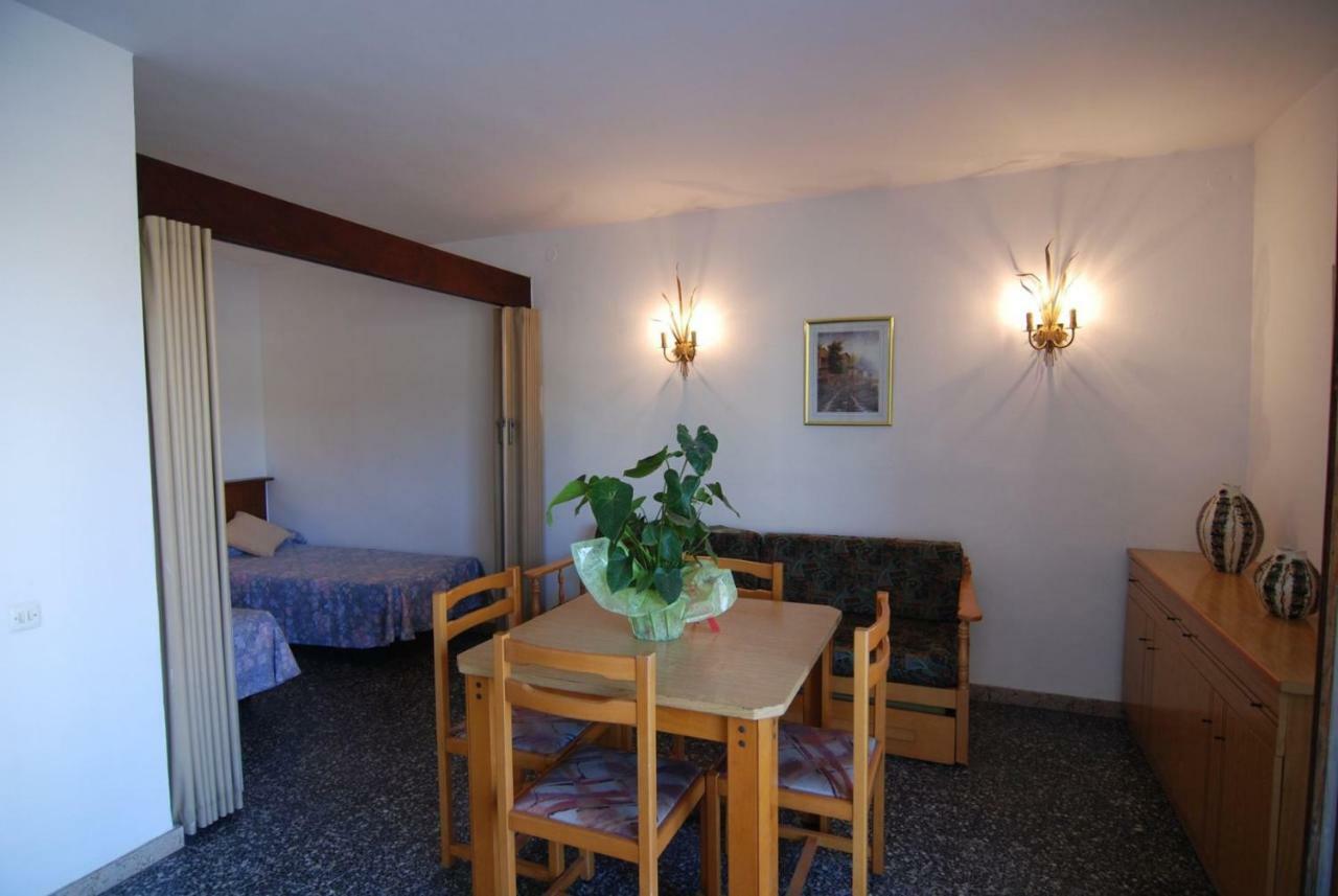 Appartamento Aries Basic Salou Esterno foto